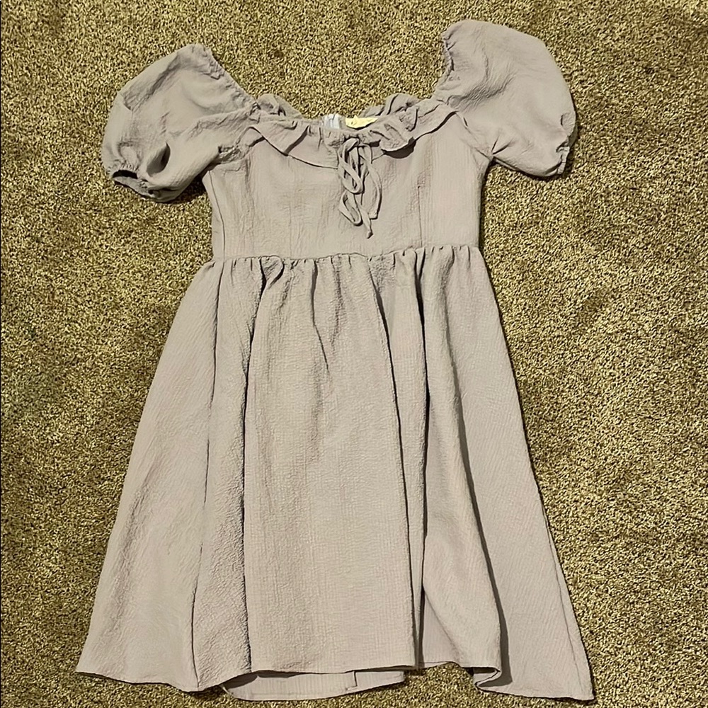 Women’s dress (lavender)